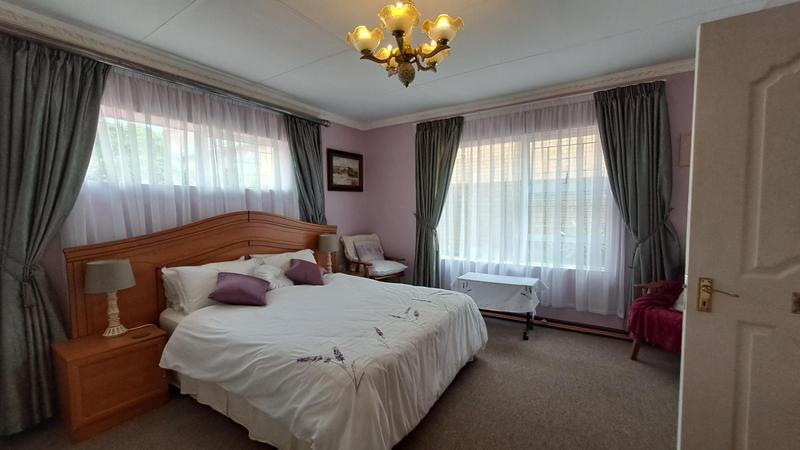 3 Bedroom Property for Sale in Stilbaai Wes Western Cape